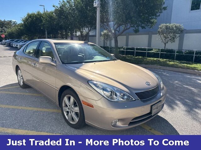 Lexus ES