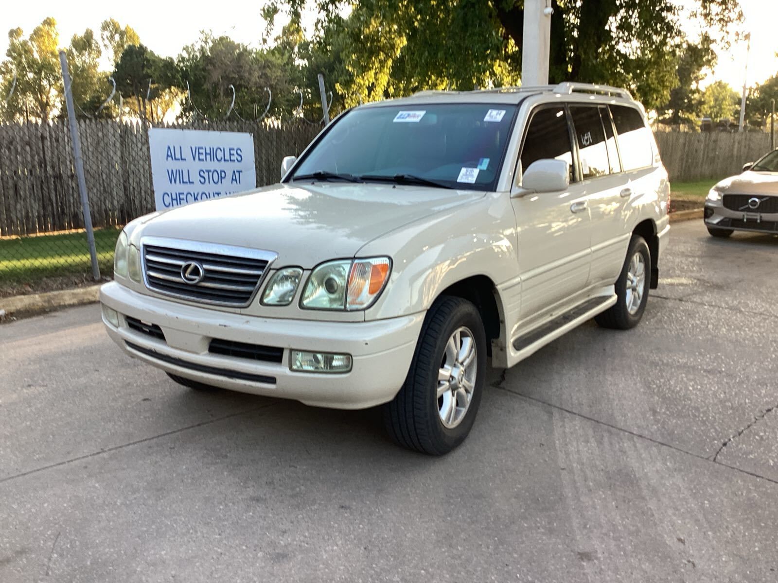 Lexus LX