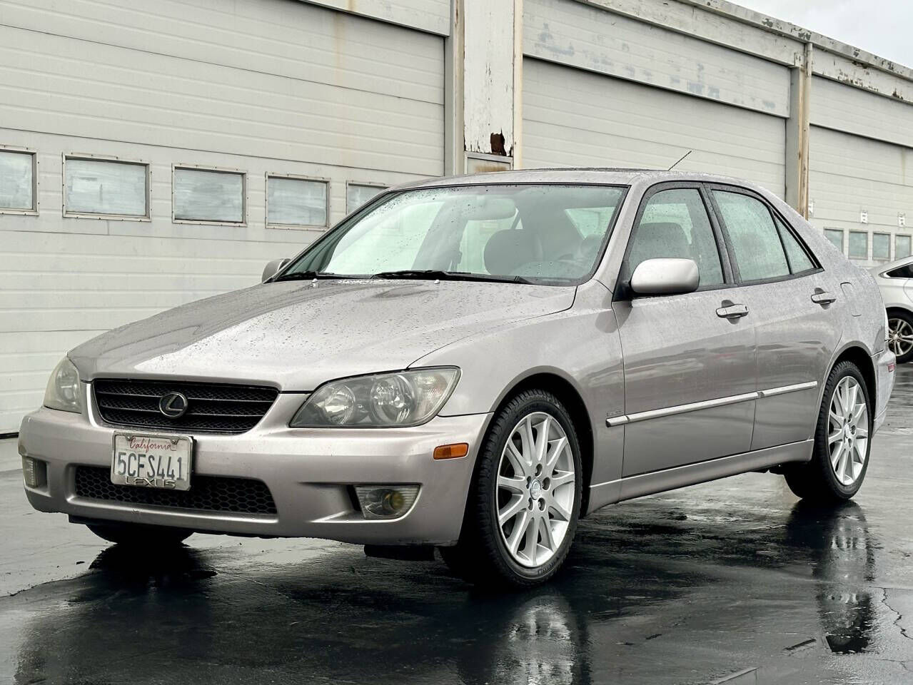 2003 LEXUS IS