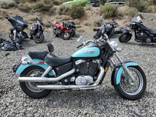 Honda VT1100C2 (SHADOW ACE)