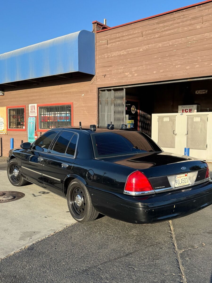 Ford Crown Victoria