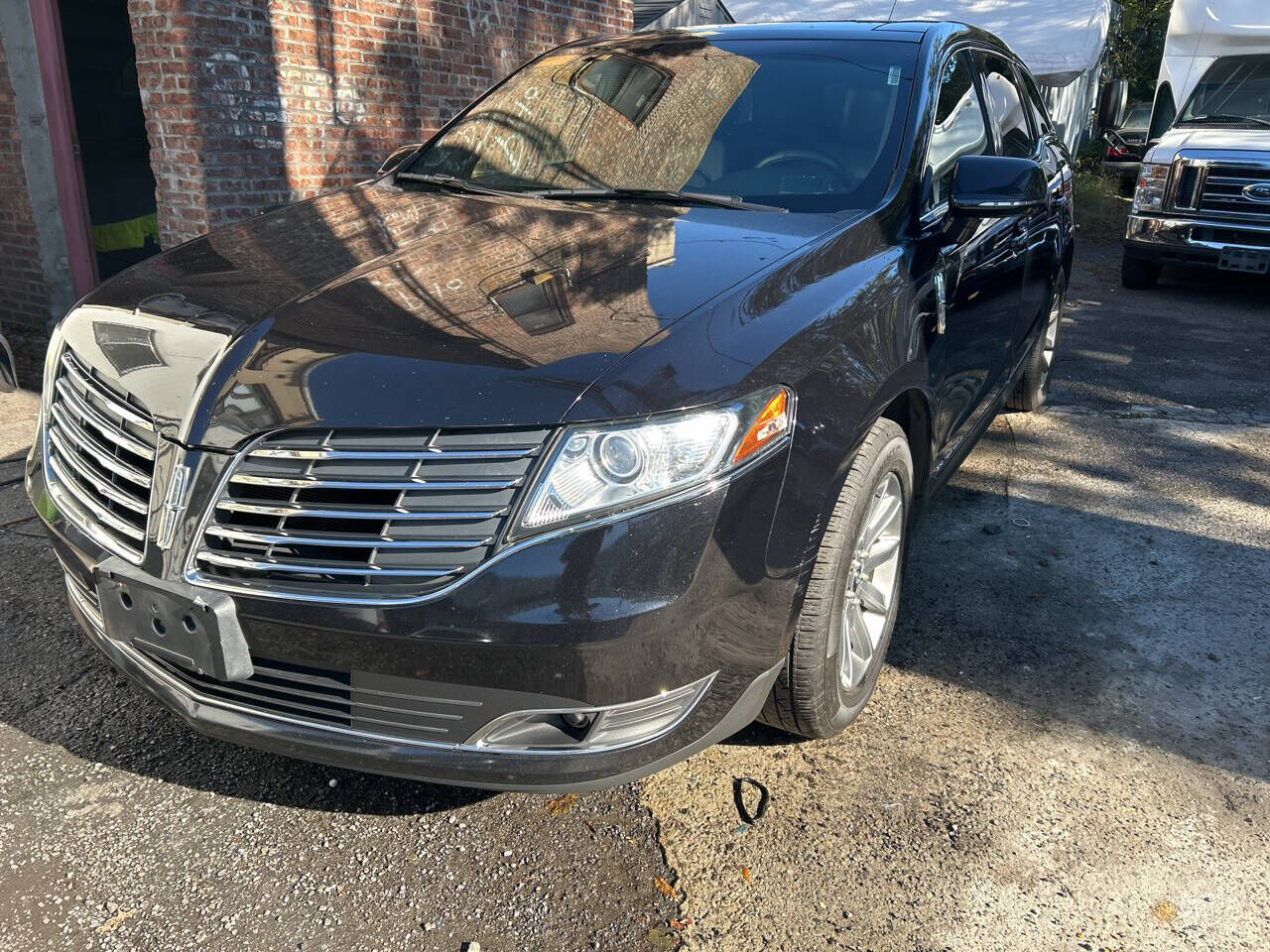 2019 LINCOLN MKT