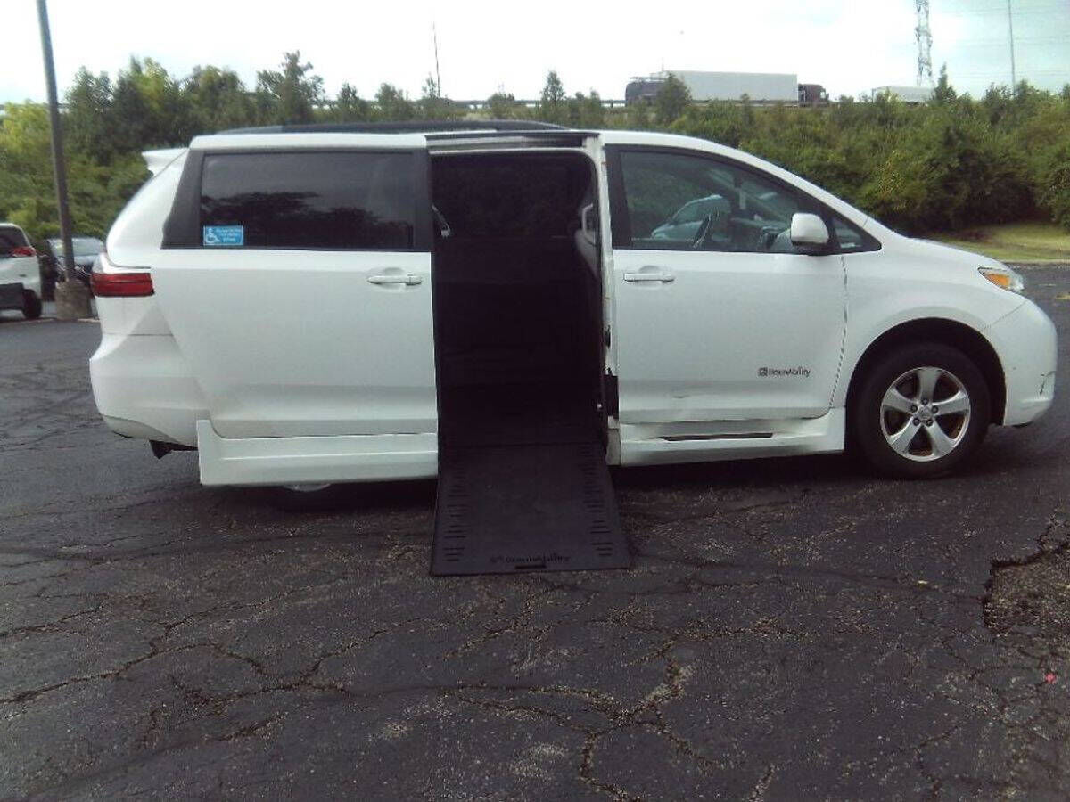 Toyota Sienna