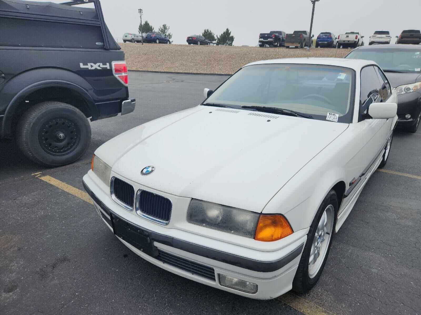BMW 328iS