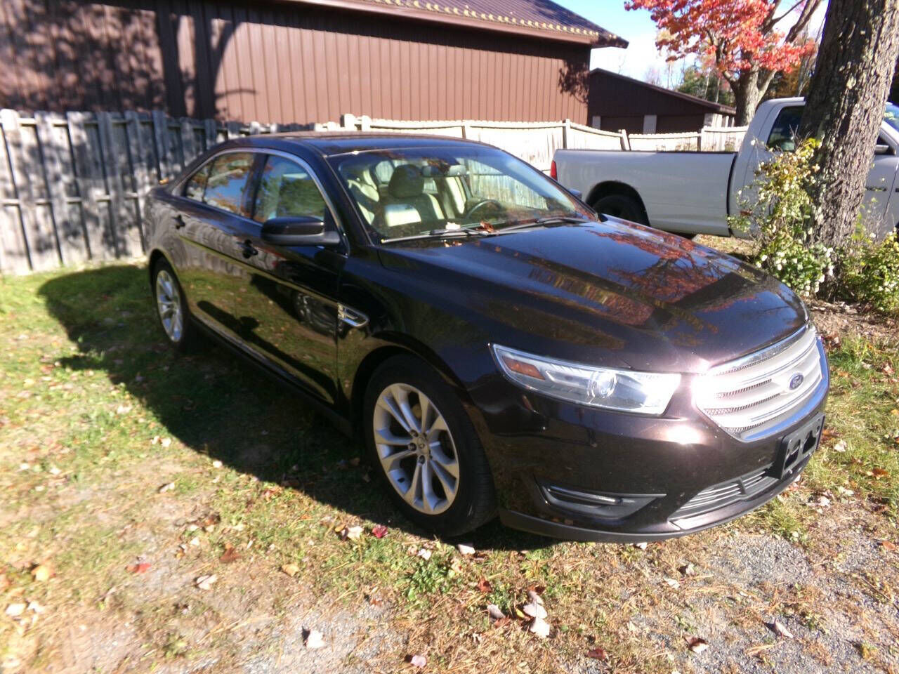 2013 FORD Taurus