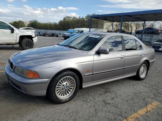 BMW 528i