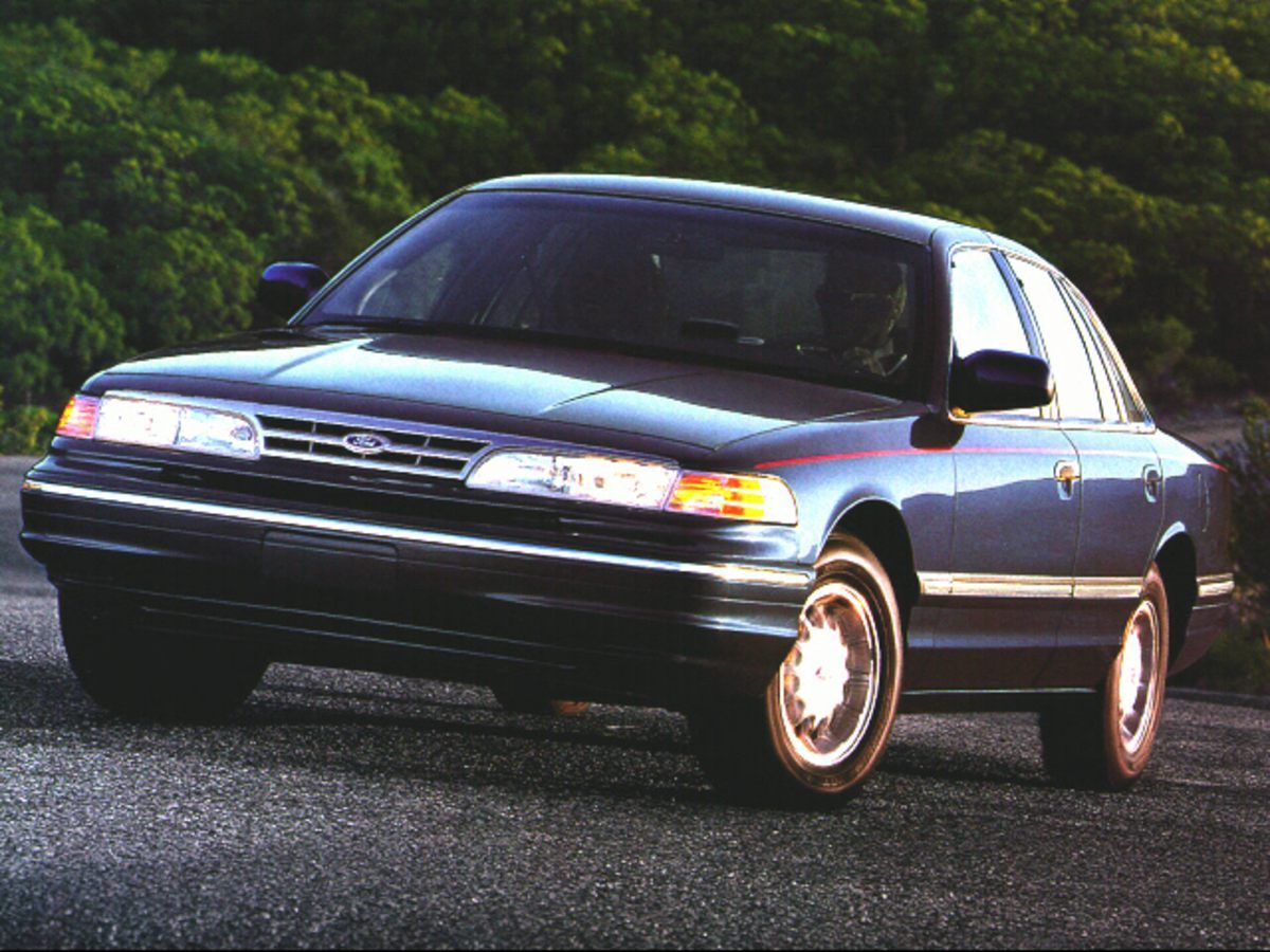 Ford Crown Victoria