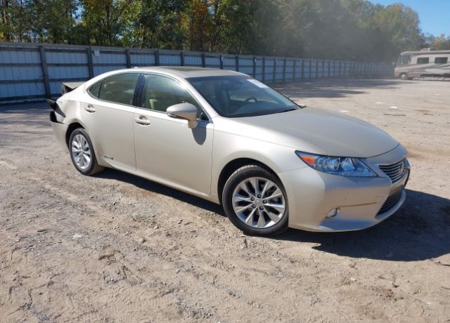 Lexus ES