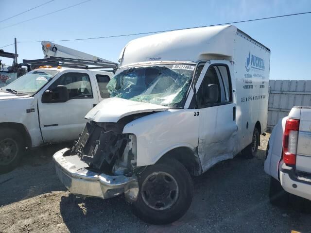 GMC Savana