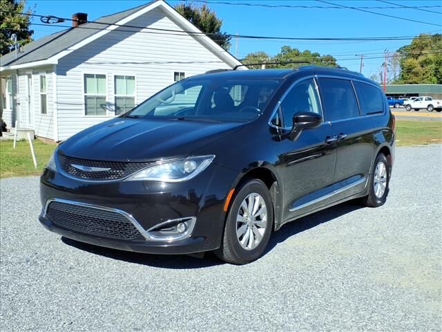 2019 CHRYSLER Pacifica