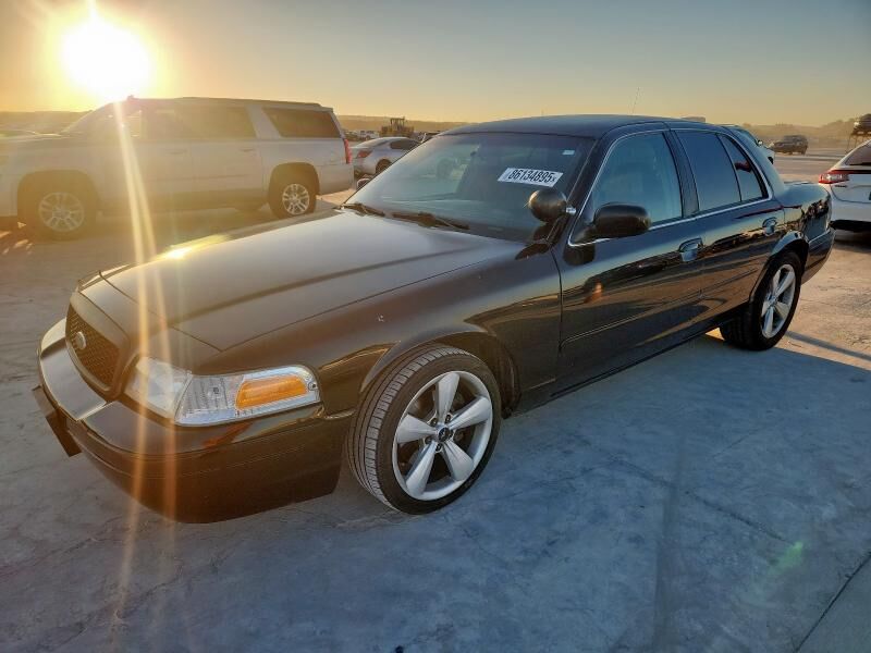 Ford Crown Victoria