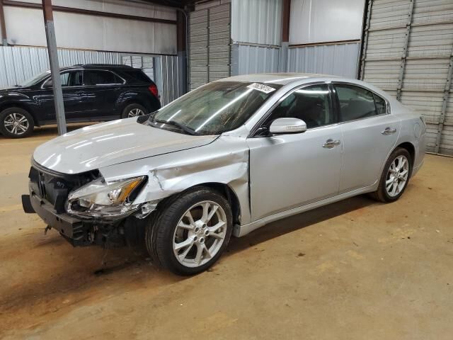 Nissan Maxima