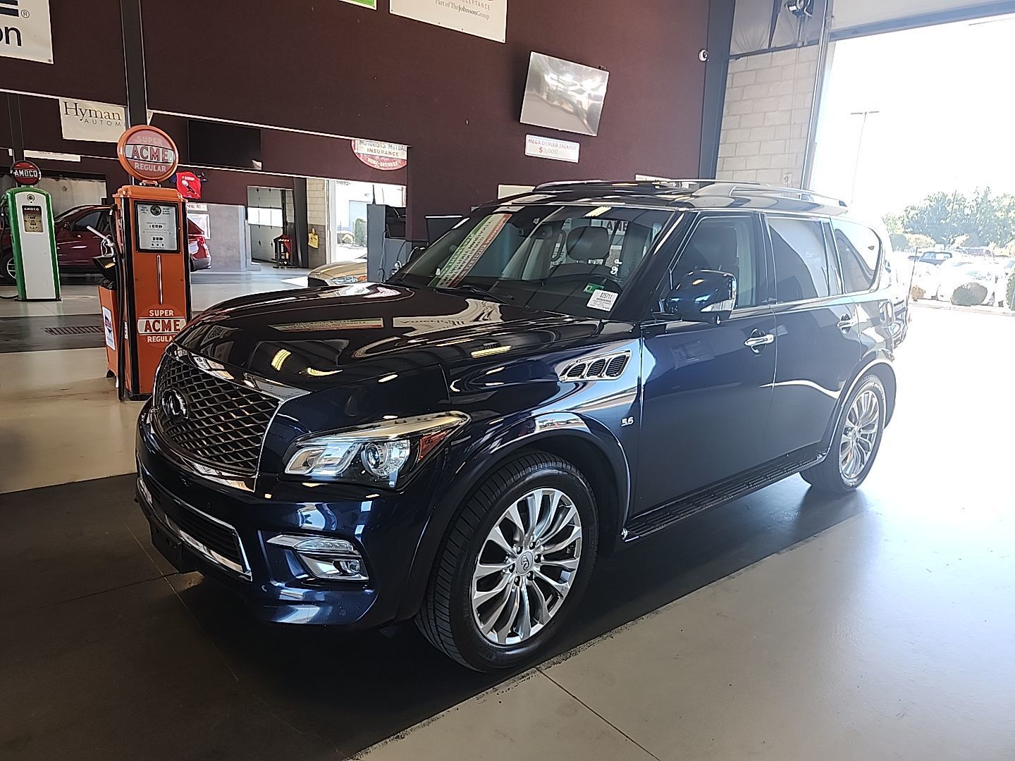 Infiniti QX80