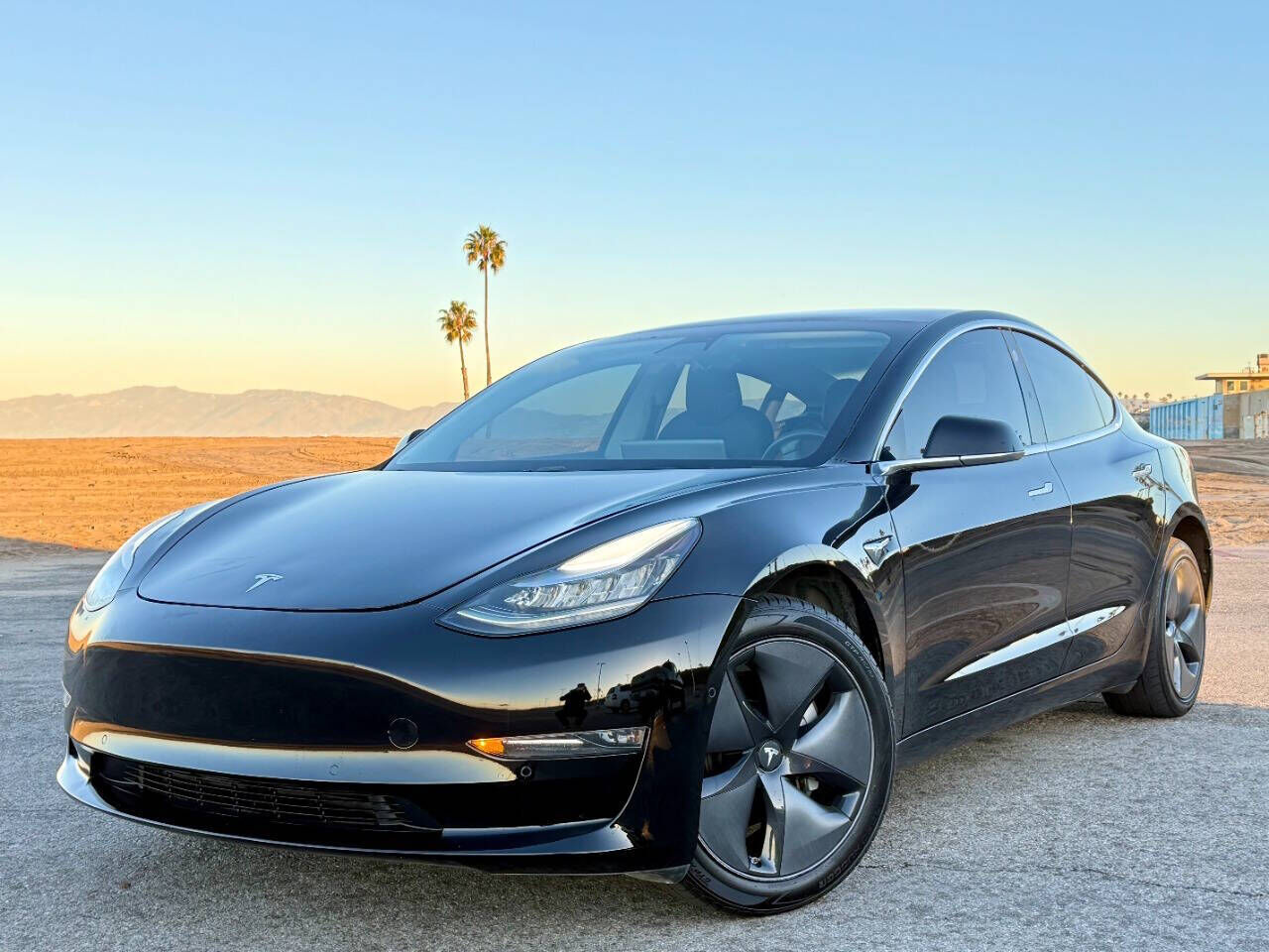 2018 TESLA Model 3