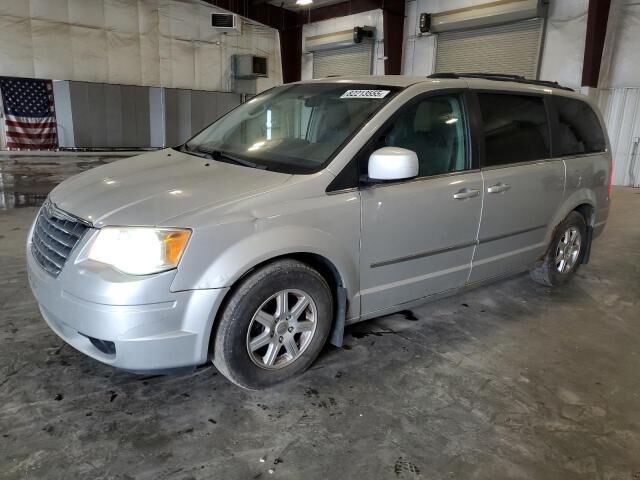 Chrysler Town and Country