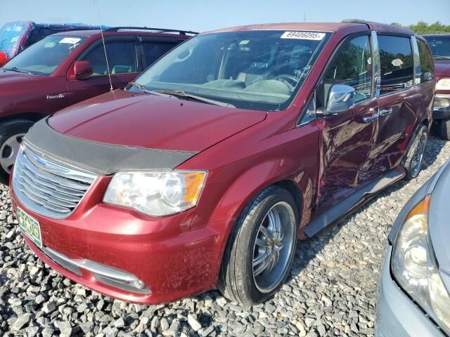 Chrysler Town and Country