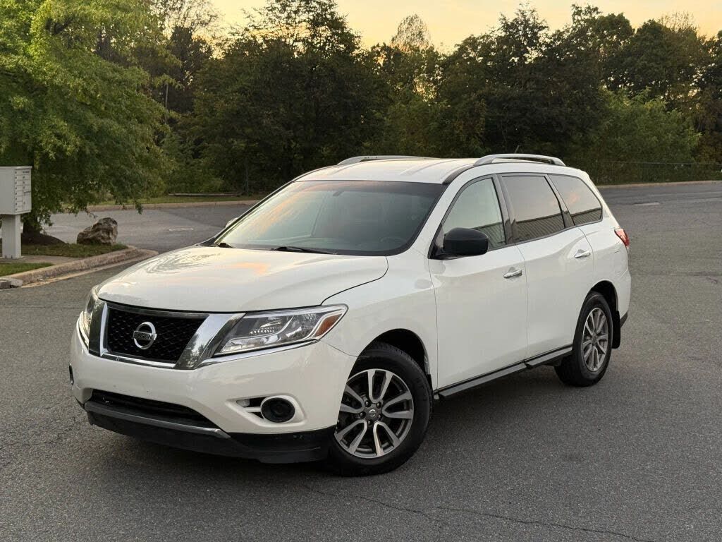 2016 NISSAN Pathfinder