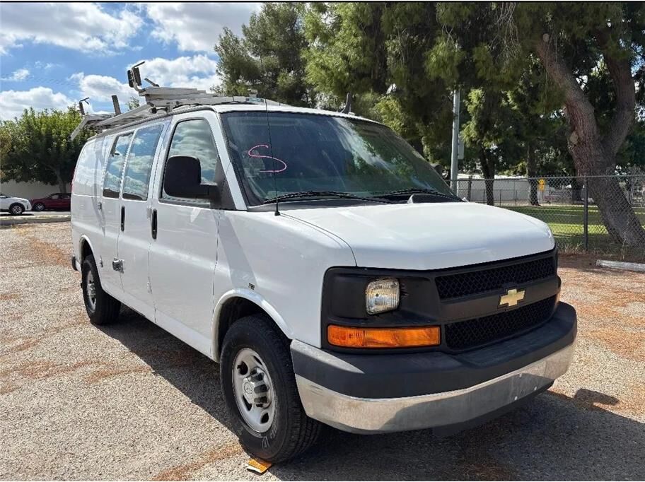 2014 CHEVROLET Express