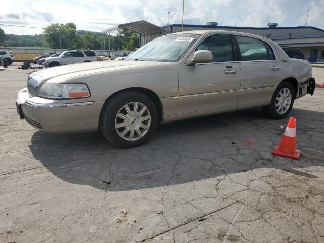 Lincoln Town Car