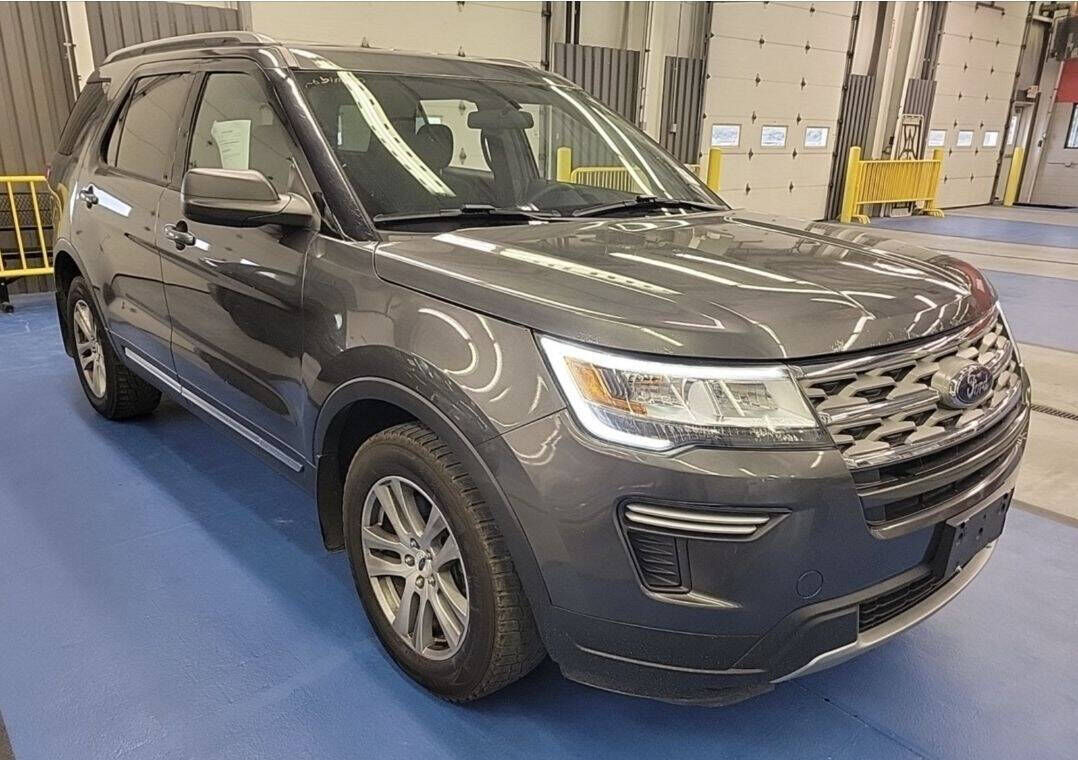 2018 FORD Explorer