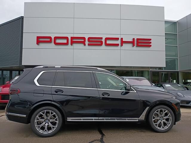 2024 BMW X7