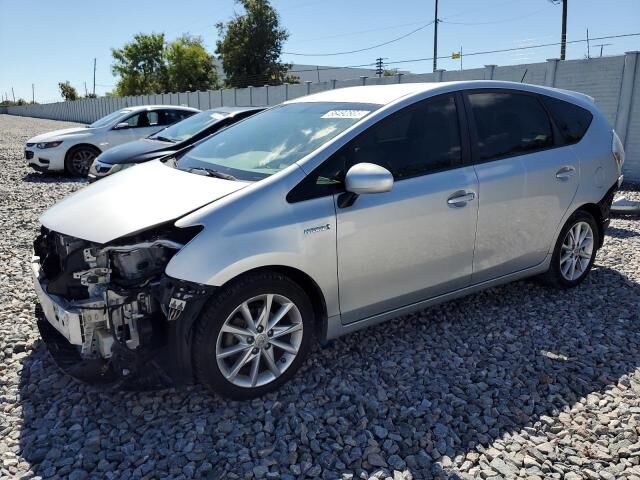 Toyota Prius V