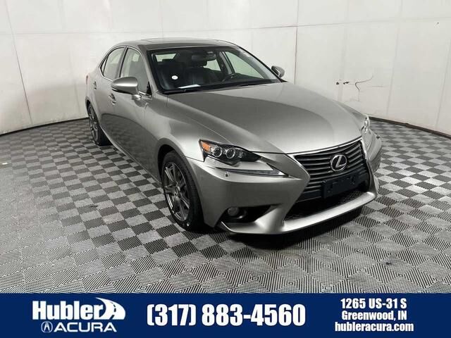 Lexus IS