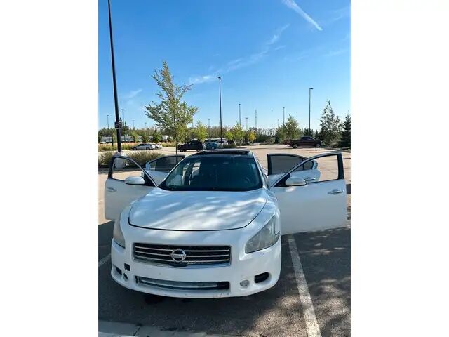 Nissan Maxima