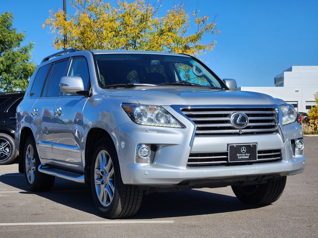 Lexus LX
