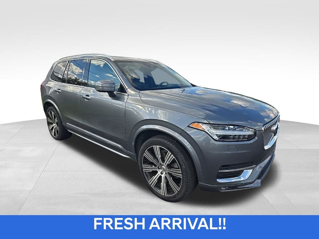 2020 VOLVO XC90
