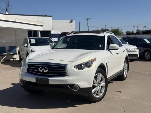 Infiniti QX70