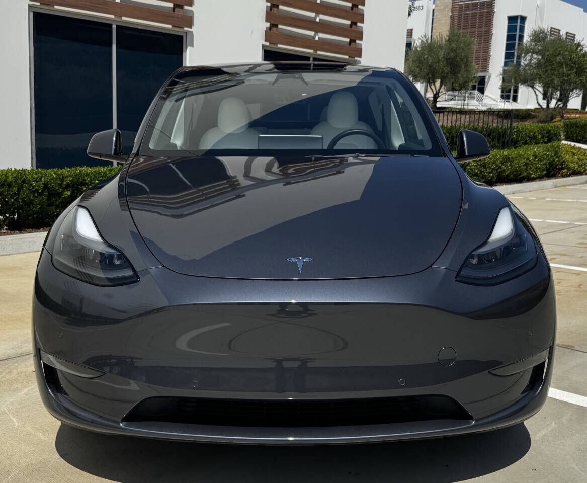 2022 TESLA Model Y
