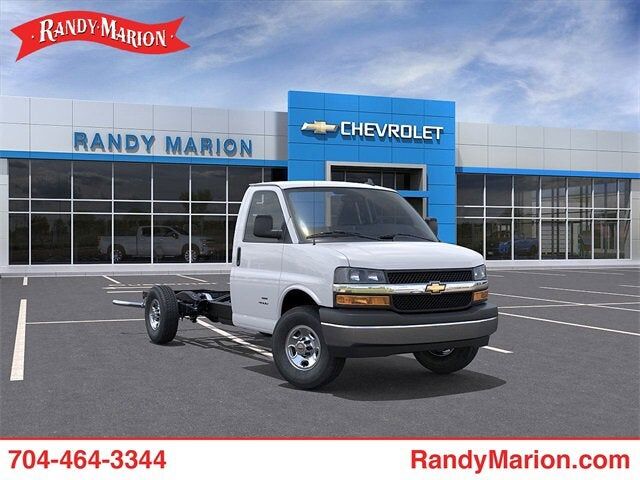 2025 CHEVROLET Express