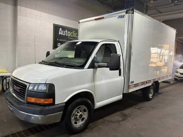 GMC Savana