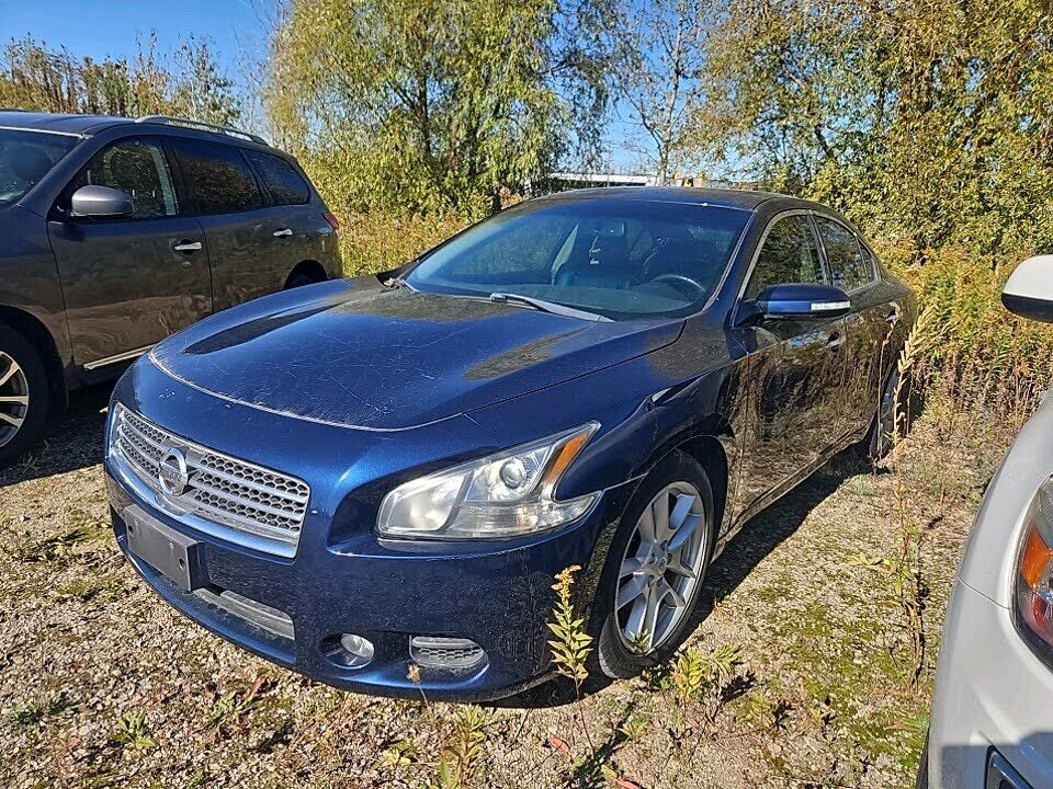 Nissan Maxima