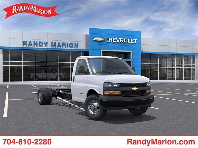 2025 CHEVROLET Express