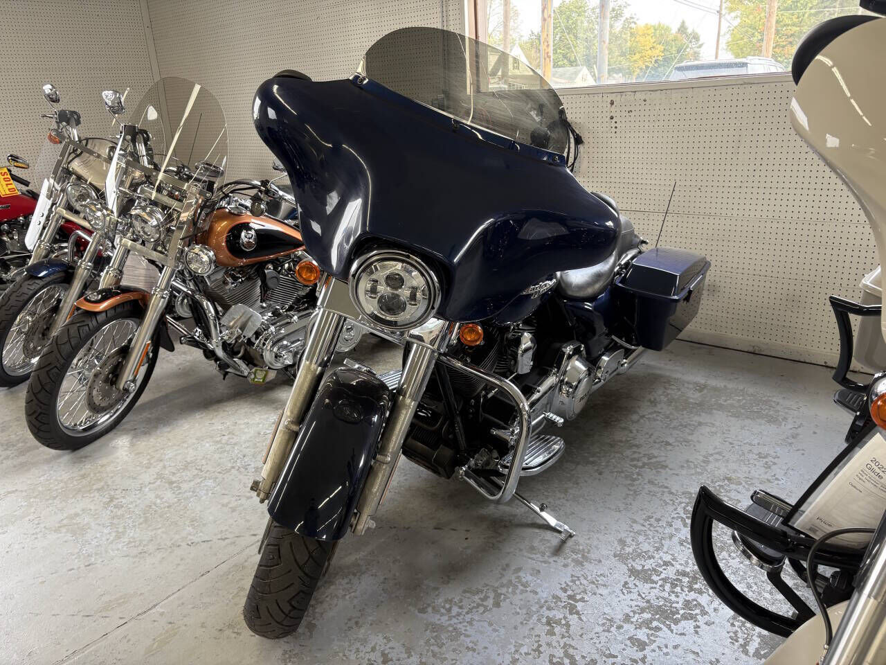 2012 HARLEY DAVIDSON Street Glide 103