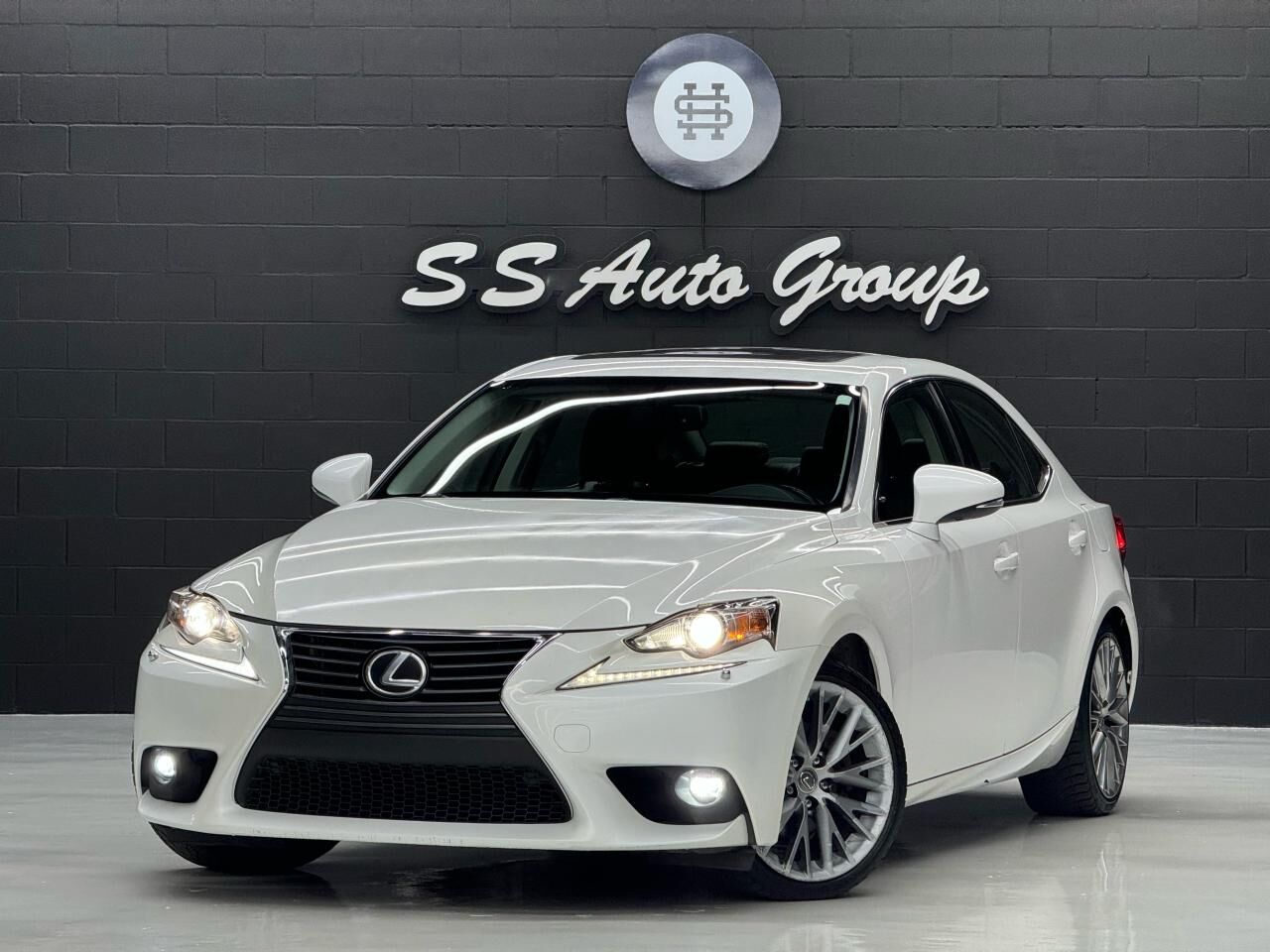 Lexus IS