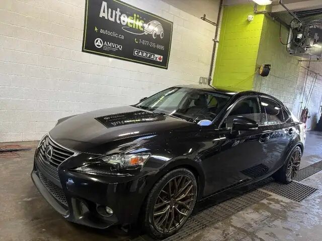 Lexus IS