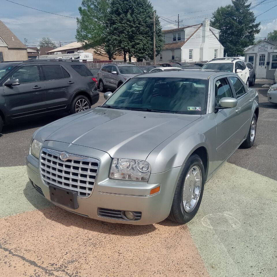 2005 CHRYSLER 300