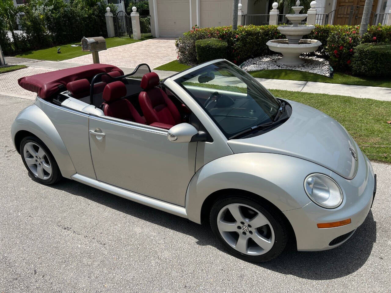 2009 VOLKSWAGEN Beetle