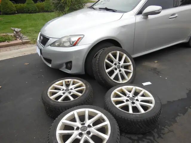 Lexus IS