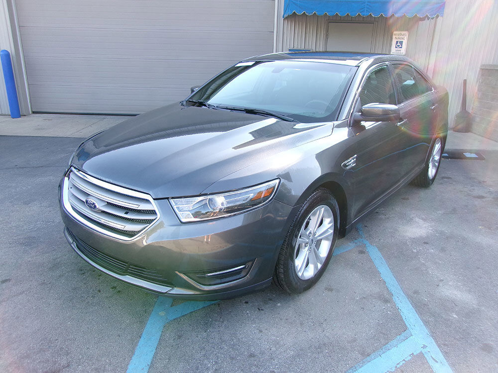 2016 FORD Taurus