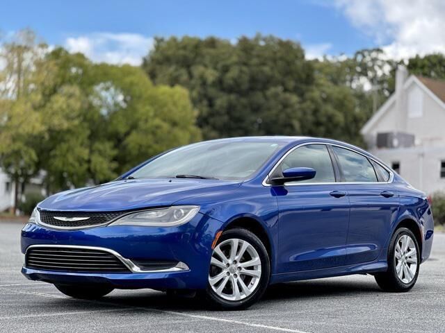 Chrysler 200