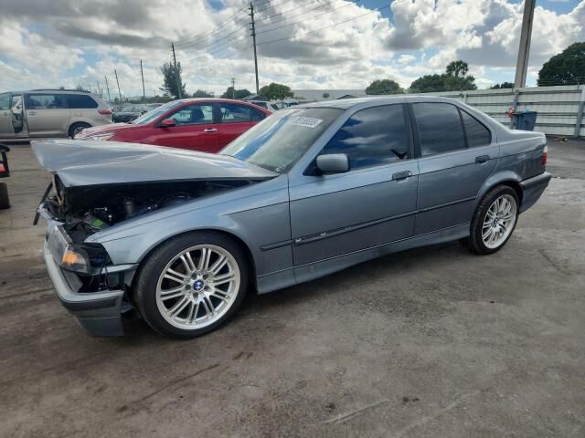 BMW 325i