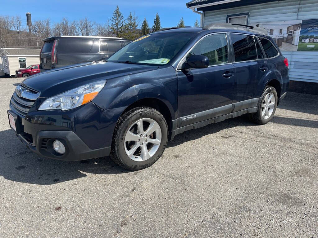 2013 SUBARU Outback