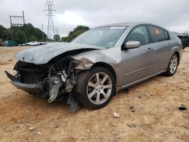 Nissan Maxima