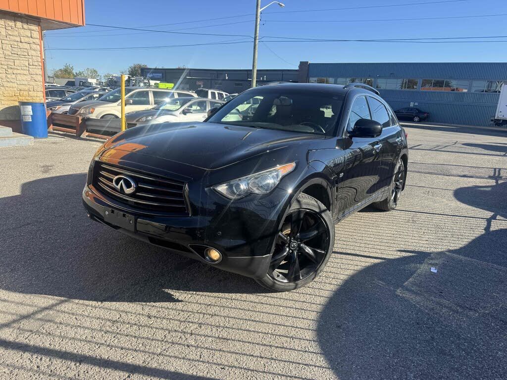 Infiniti QX70
