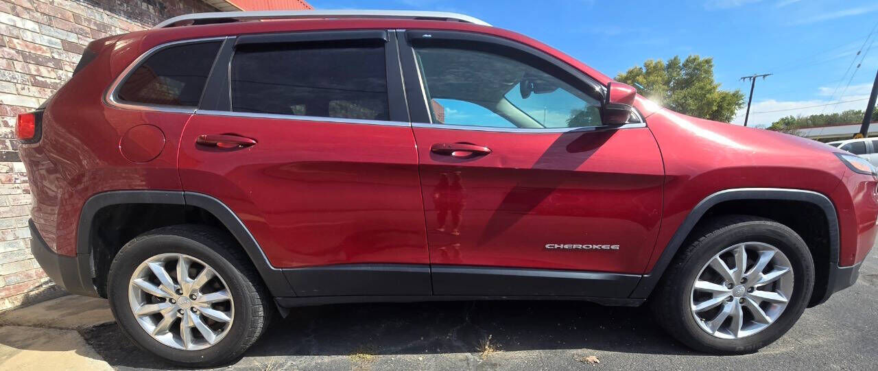 2017 JEEP Cherokee