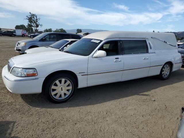 Lincoln Town Car